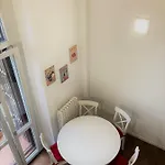 White Flat Puglie ميلان