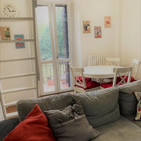 White Flat Puglie 밀라노